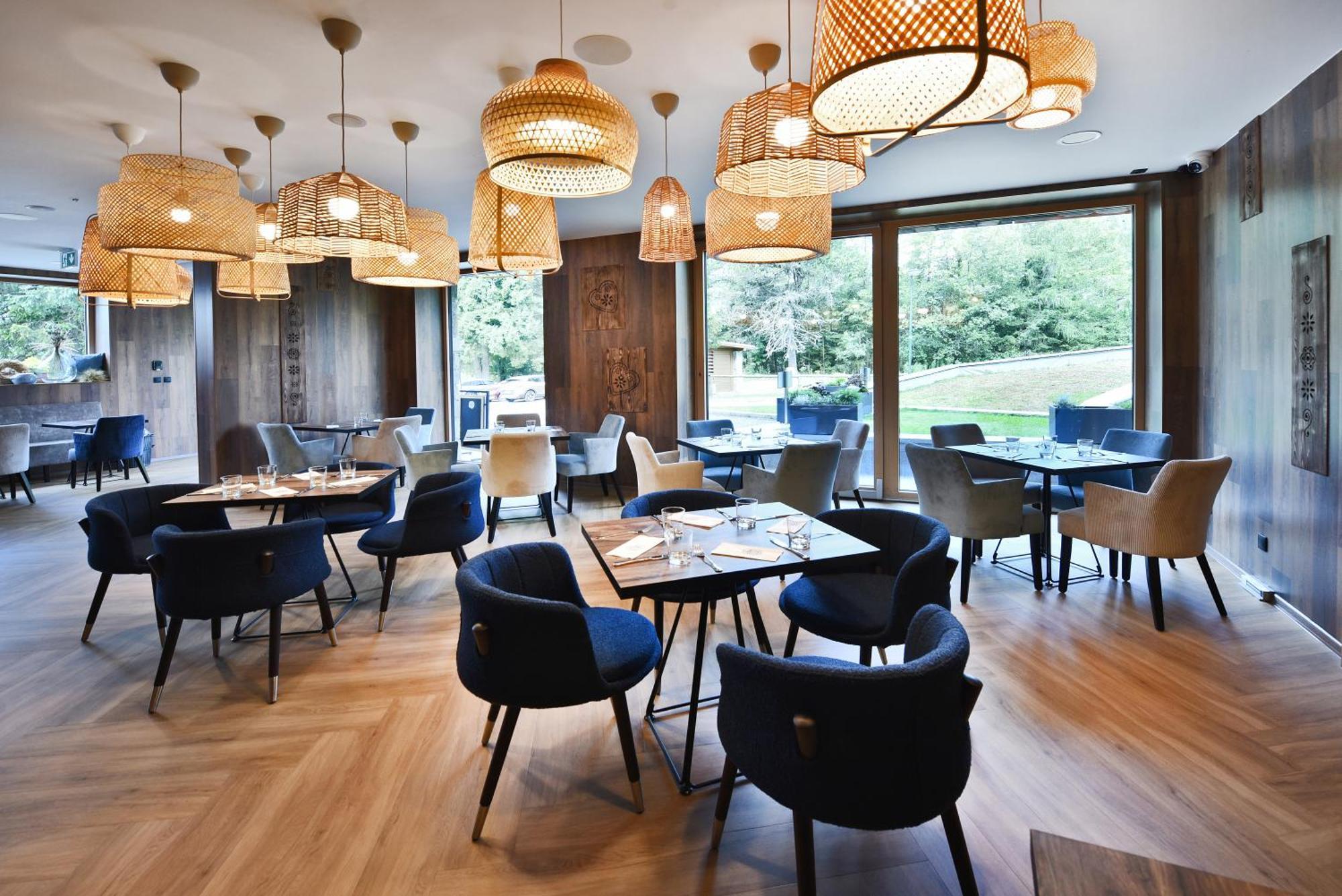 Aparthotel Aplend Ovruc *